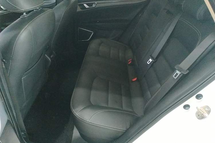 Used Geely Auto Emgrand GL 2018 1.4T DCT Elite Smart Connectivity Version Left Rear Seat