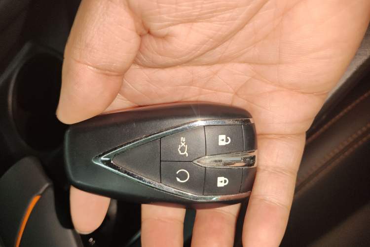 Used Changan UNI-V 2024 1.5T Prestige Edition
