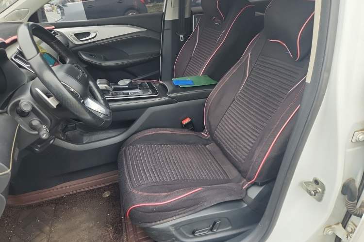 Used Roewe i6 MAX 2020 300TGI Automatic "Swell Cool Smart Drive" Edition Left Front Seat