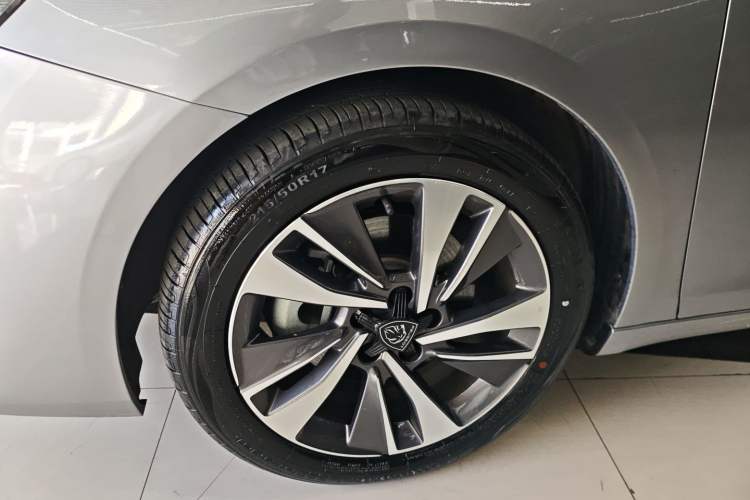 Used Peugeot 408 2024 360THP "Da Da" Model – Latou Edition
