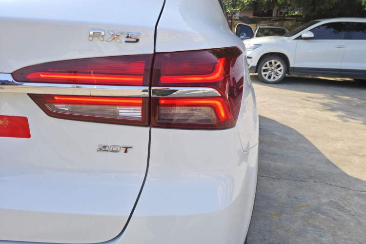 Used Roewe RX5 2019 20T Two-Wheel Drive Automatic 4G Connected Platinum Edition
