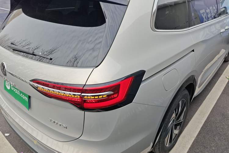 Used Volkswagen Viloran 2024 330TSI Luxury Edition