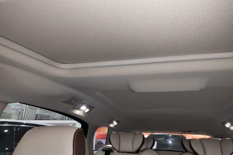 Used Buick GL8 2022 ES Landtrek 653T Comfort Edition