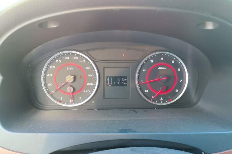 Used SAIC MAXUS G10 2016 2.0T Manual Elite Edition
