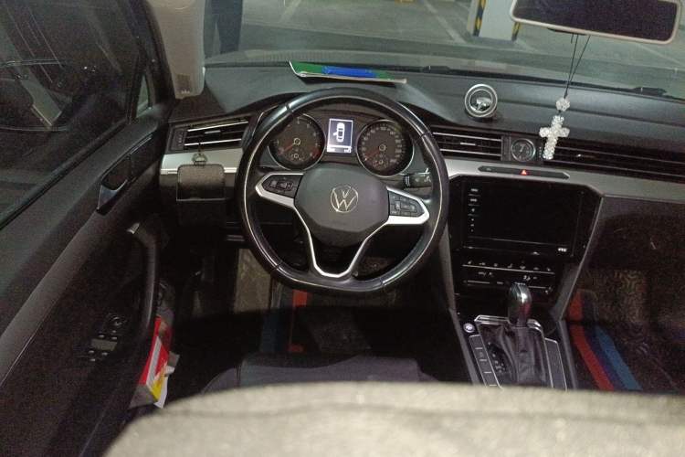 Used Volkswagen Magotan 2020 280TSI DSG Comfort Edition Steering Wheel