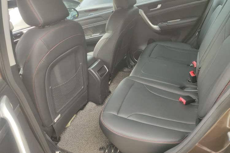 Used Haval H6 2017 Red-Label Sport Edition 1.5T Automatic Two-Wheel Drive Luxury Model
