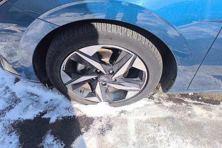 Used Hyundai Elantra 2022 1.5L CVT LUX Prestige Edition
