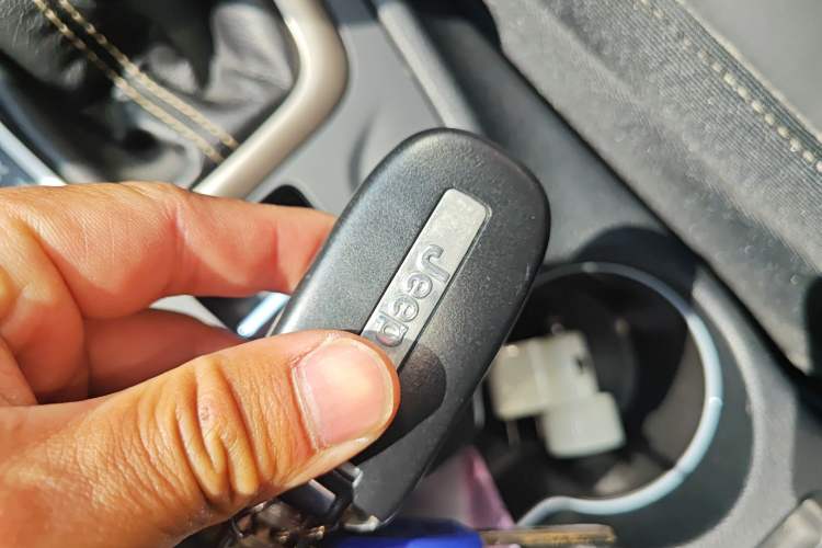 Used Jeep Cherokee 2016 2.4L Superior Edition