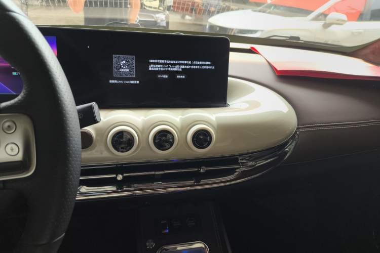 Used Wuling Bingo 2023 410 km Lingxi Deluxe Edition Audio And AC Panel