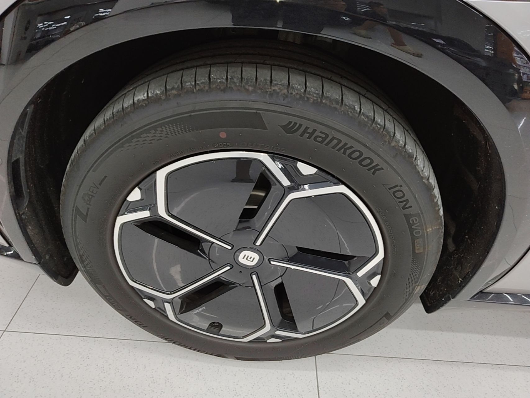 Xiaomi Auto YU7 2025 Ultra-Long Range Rear-Wheel Drive Version — снимка 10
