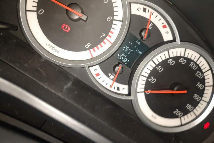 Used Suzuki Liana 2012 Hatchback 1.4 VVT Manual Luxury Model
