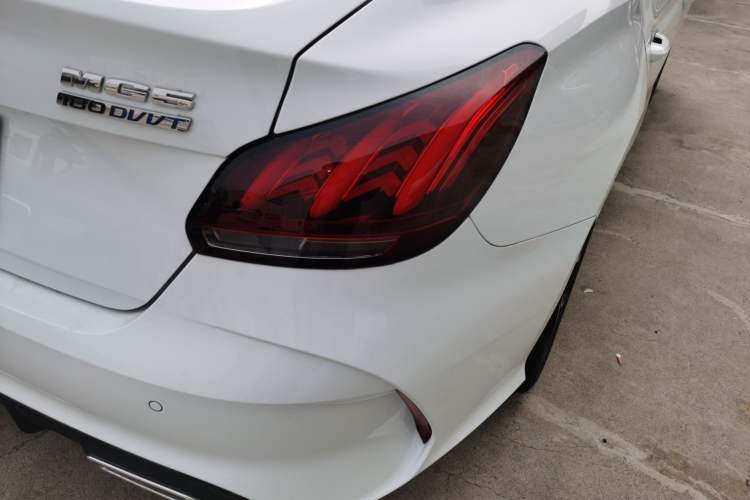 Used MG 5 2023 180 DVVT CVT Luxury Edition