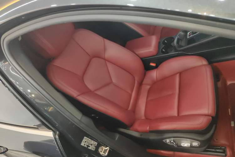 Used Porsche Macan 2022 Macan S 2.9T
