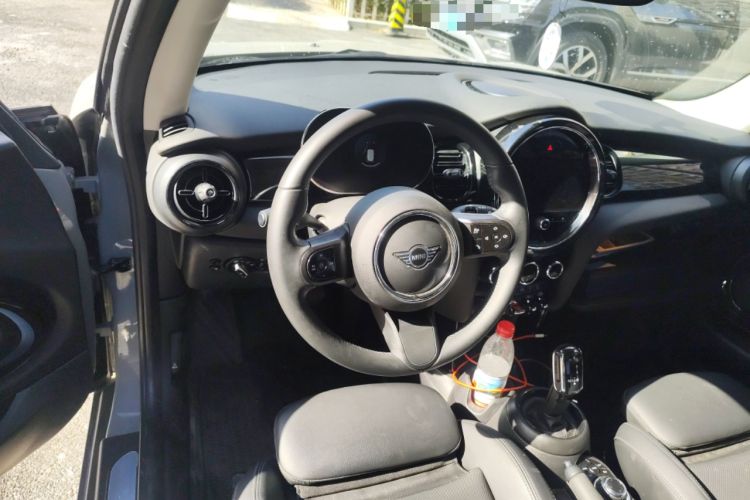 Used MINI MINI 2022 Updated 1.5T COOPER Classic Edition
