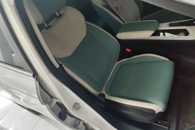 Used Geely Auto Emgrand L HiP 2022 1.5TD-DHT Pro 100KM Super Rui Right Front Seat