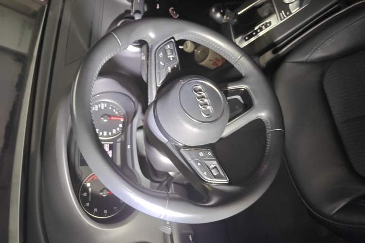 Used Audi A3 2017 Limousine 35 TFSI Fashion Model