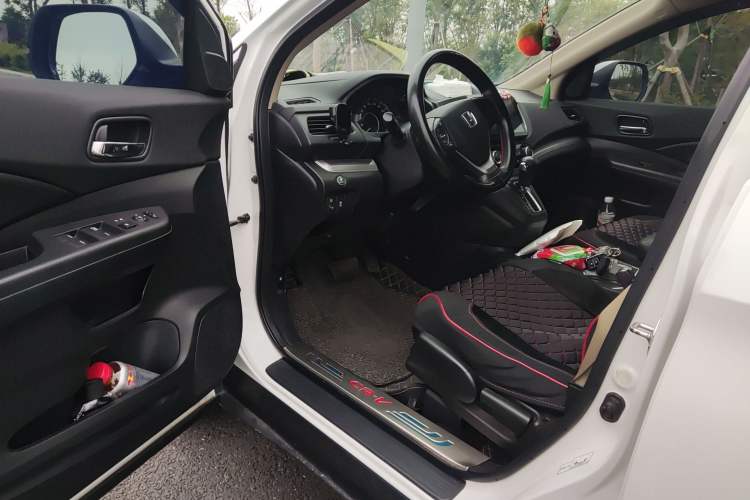 Used Honda CR-V 2015 2.0L Four-Wheel Drive Fashion Edition