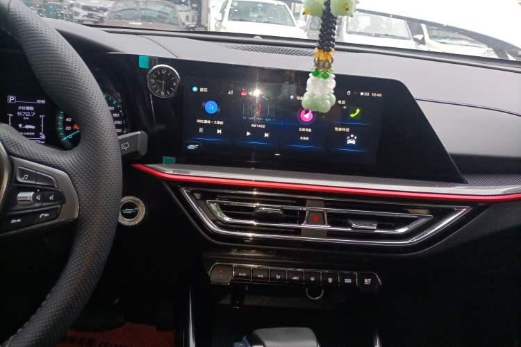 Used Oshan X5 2023 Enjoy Edition 1.5T DCT Luxury Model