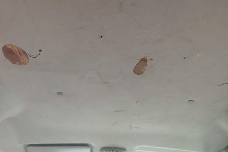 Used Dongfeng Shuaike 2011 1.5L Manual Standard Model 7 Seats China IV Standard
