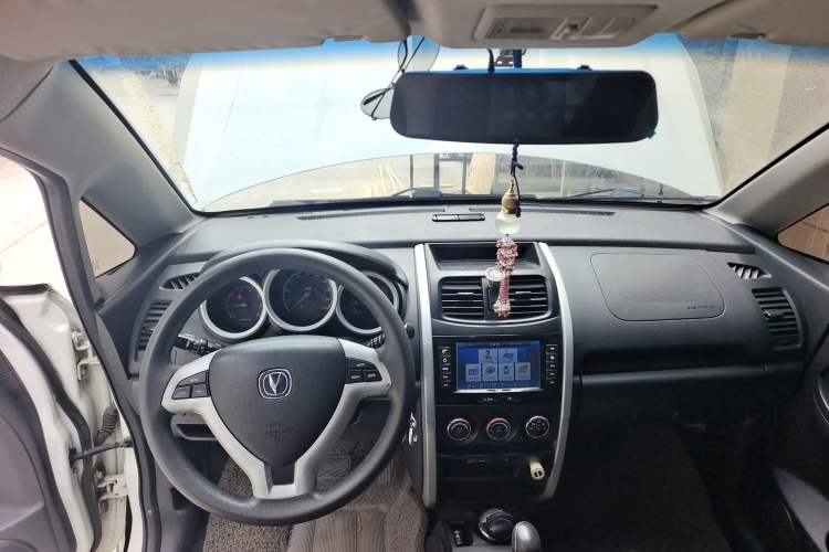 Used CHANGAN CX20 2014 1.4L IMT Sunroof Navigation Version China IV Standard
