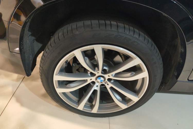 Used BMW X6 2018 xDrive28i
