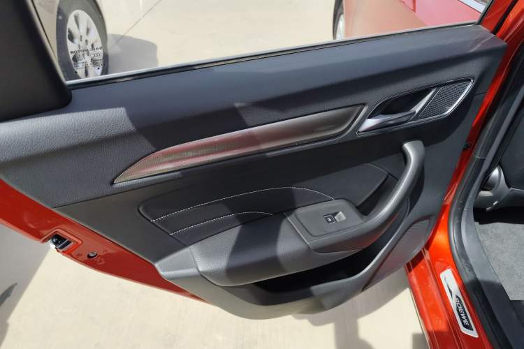 Used Roewe i6 2017 20T Manual Luxury Edition