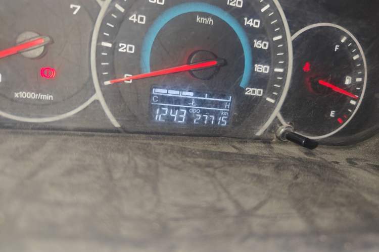 Used Wuling Rongguang V 2016 1.2L Standard Version