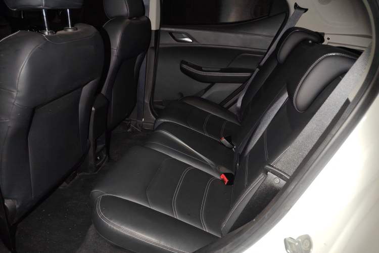 Used BYD Yuan New Energy 2019 EV360 Smart Connect Enjoyment Model