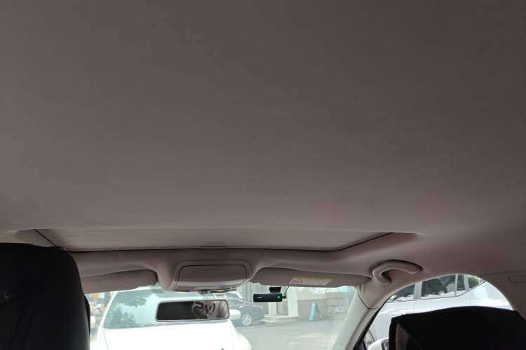 Used Volkswagen Sagitar 2015 1.6L Automatic Comfort Model Headliner