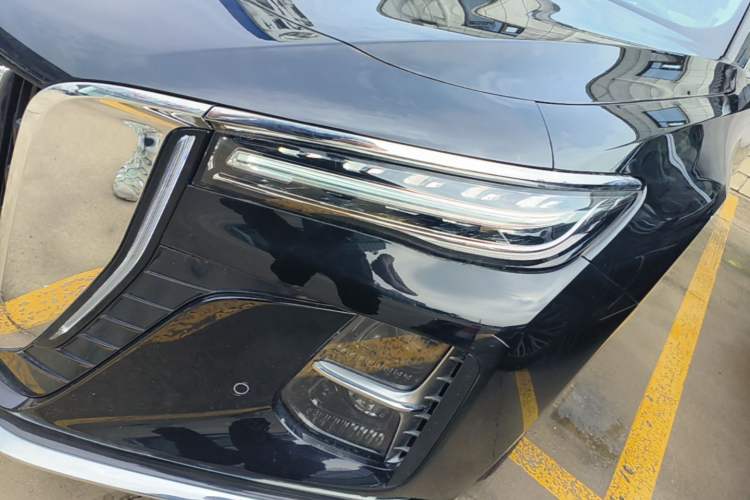 Used Hongqi H5 2025 2.0T Automatic Flag Edition – 500 000 Units Commemorative Version