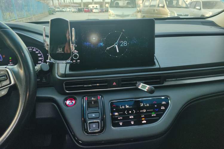 Used Honda Elysion 2022 2.0L eHEV Luxury First Edition
