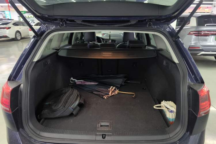 Used Volkswagen Golf 2014 1.4TSI Luxury Travel Edition