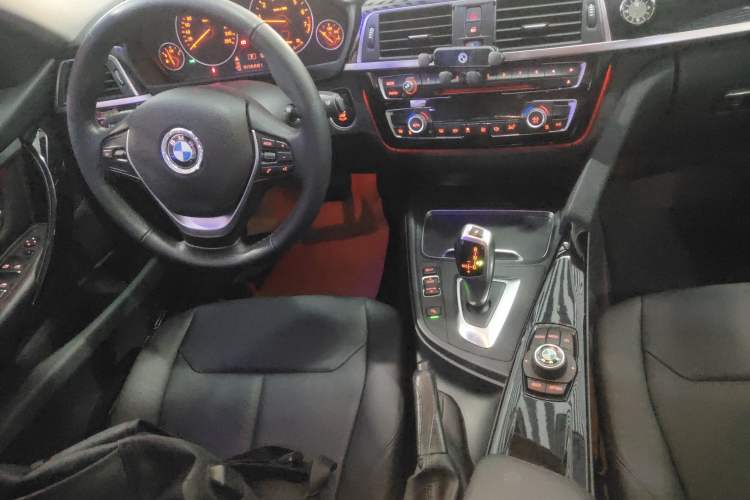 Used BMW 3 Series 2016 320Li Ambition Model