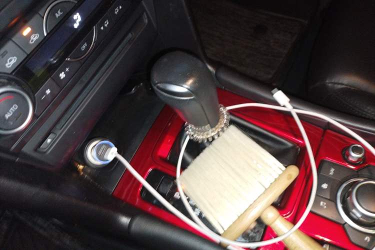 Used Mazda 3 Axela 2017 Hatchback 2.0L Automatic Luxury Model Emission Standard China V Gear Lever