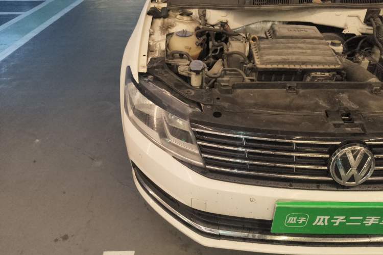 Used Volkswagen Lavida 2017 1.6L Automatic Comfort Edition
