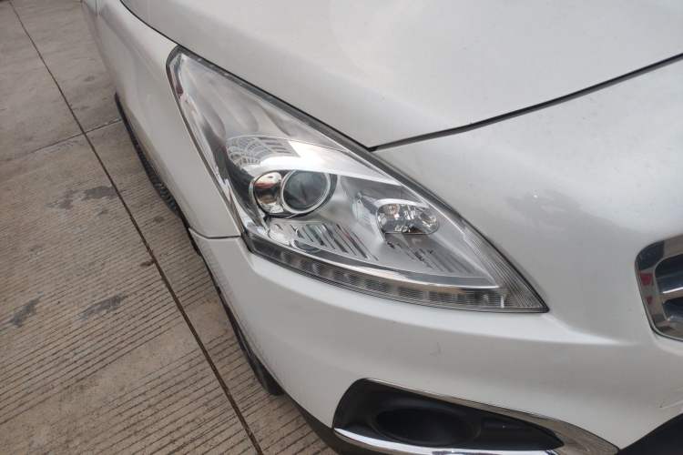 Used Peugeot 3008 2015 2.0L Automatic Classic Edition
