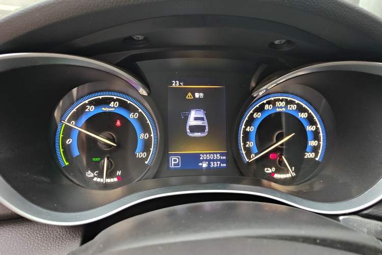 Used Venucia D60EV 2022 Standard Range Comfort Edition Odometer Close Up