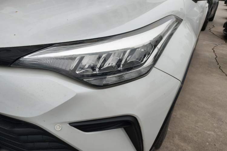 Used Toyota IZOA 2021 2.0L Yixing Version
