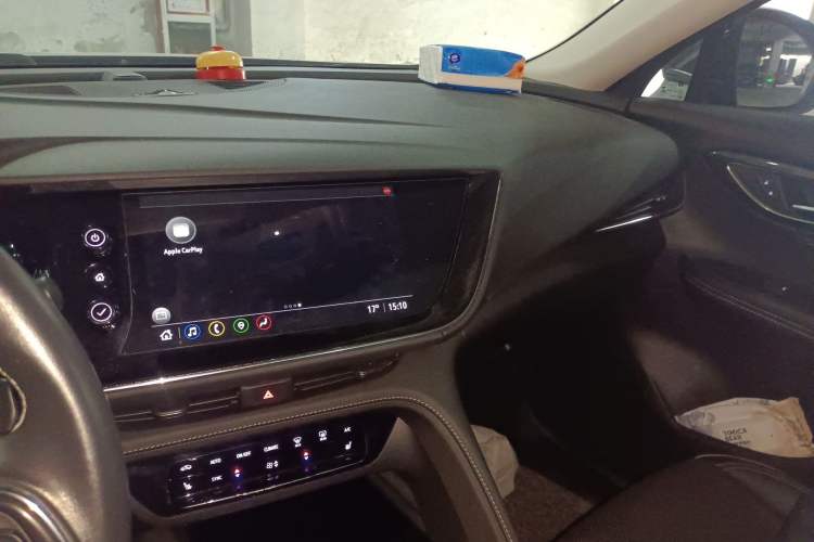 Used Buick Envision 2022 Facelift Encore S 552T Two-Wheel-Drive Luxury Model
