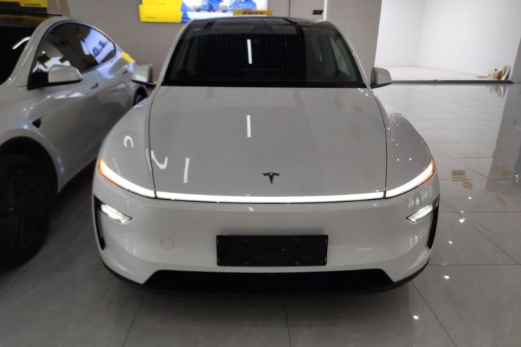 Used Tesla Model Y 2025 Updated Version Long-Range All-Wheel Drive Front