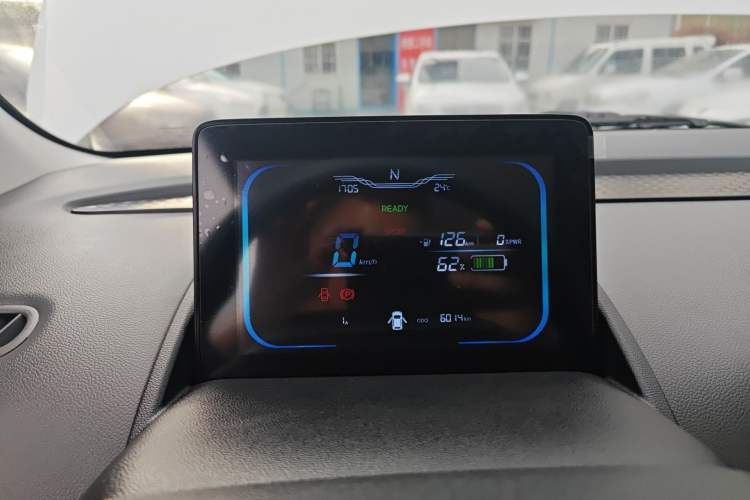 Used CHANGAN NEVO Lumin 2025 205 km Xiangqin Version
