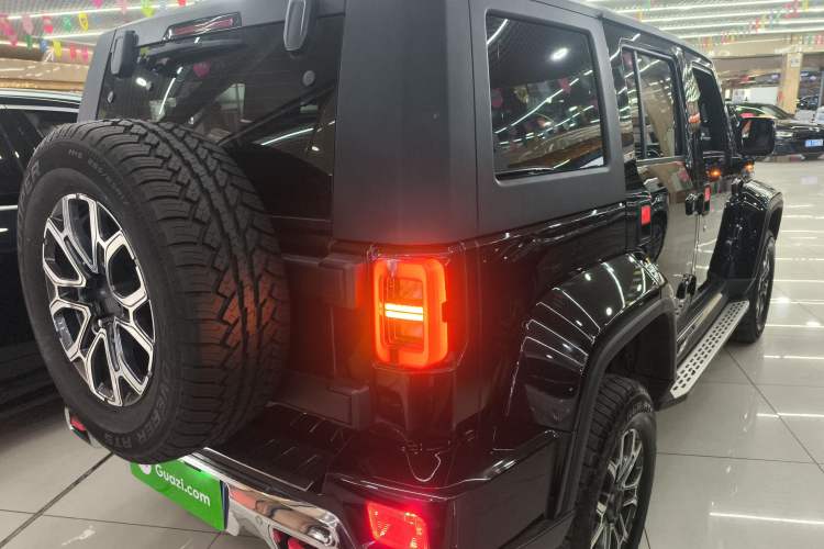 Used BAIC Off-Road BJ40 2019 2.0T Automatic Four-Wheel Drive Urban Hunter Edition Flagship Model China V Emission Standard
