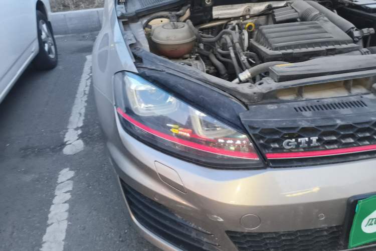 Used Volkswagen Golf 2014 1.4TSI Automatic Flagship Model Right Front Headlight