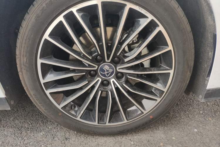 Used BYD Han 2023 DM-i Champion Edition 121KM Prestige Model