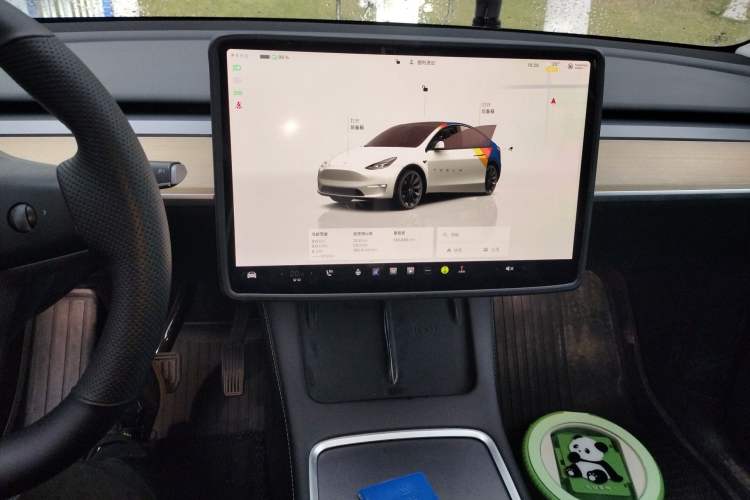Used Tesla Model Y 2022 Revised Version Rear-Wheel Drive Audio And AC Panel