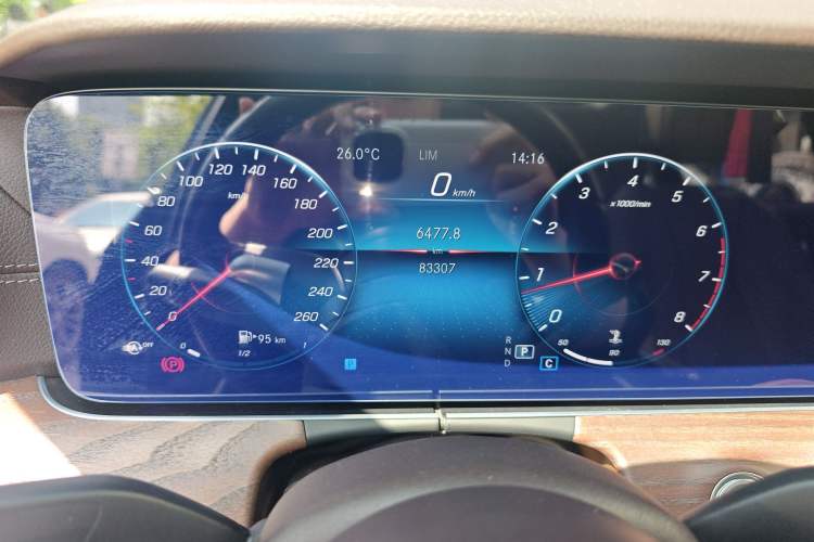 Used Mercedes-Benz E-Class 2022 Second Facelift E 300 L Luxury Edition
