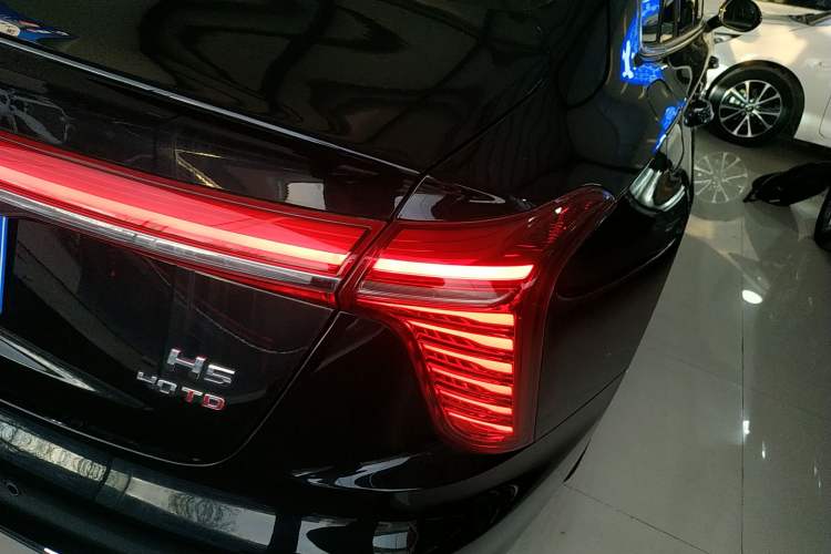 Used Hongqi H5 2024 2.0T Automatic Smart Connect Flagship Edition Exterior 3