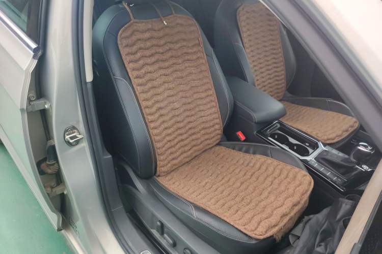 Used Volkswagen Passat 2019 330TSI Luxury Edition China VI Standard
