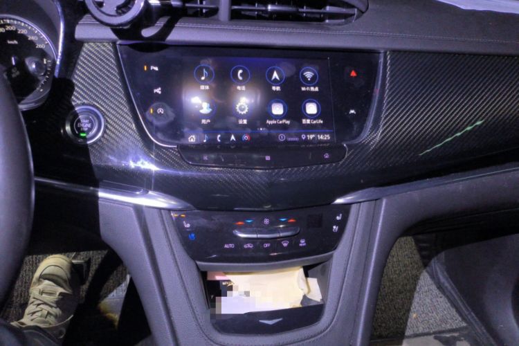 Used Cadillac XT6 2020 28T Six-Seater Four-Wheel-Drive Luxury Sport Vehicle Audio And AC Panel