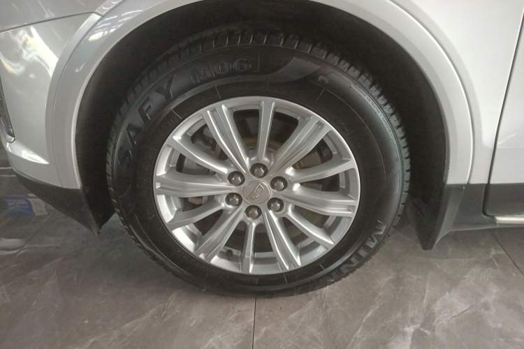 Used Cadillac XT5 2016 28T Four-Wheel Drive Tech Version